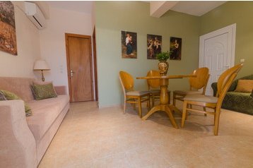 Grčka Privát Kremmydi, Eksterijer